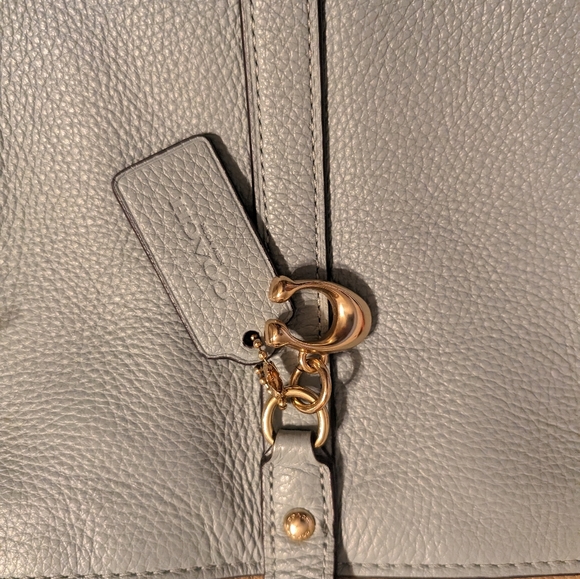 Authentic Coach Tote - Picture 2 of 4